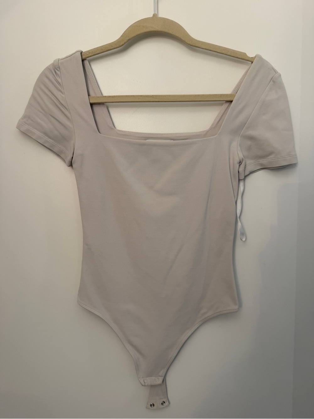 Babaton Square Neck Short Sleeve Bodysuit - Matte Pearl